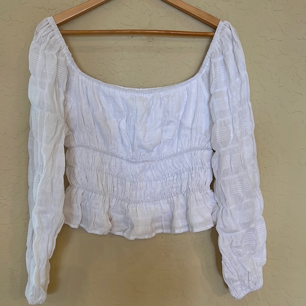 Lucca white top